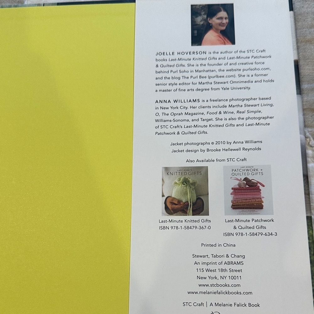 “More Last-Minute Knitted Gifts” Knitting Book Joelle Hoverson Hard Cover - Picture 4 of 6